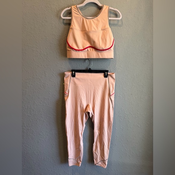 Fabletics Sandalwood/Persimmon Bra and Leggings Set - Picture 2 of 9
